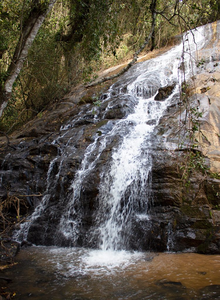 Cachoeira escondida - Joanopolis